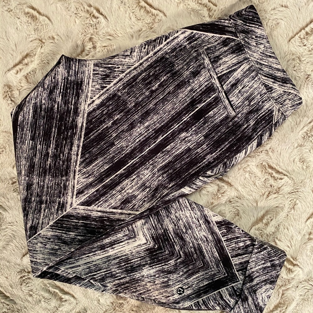 Lululemon Jet Crop